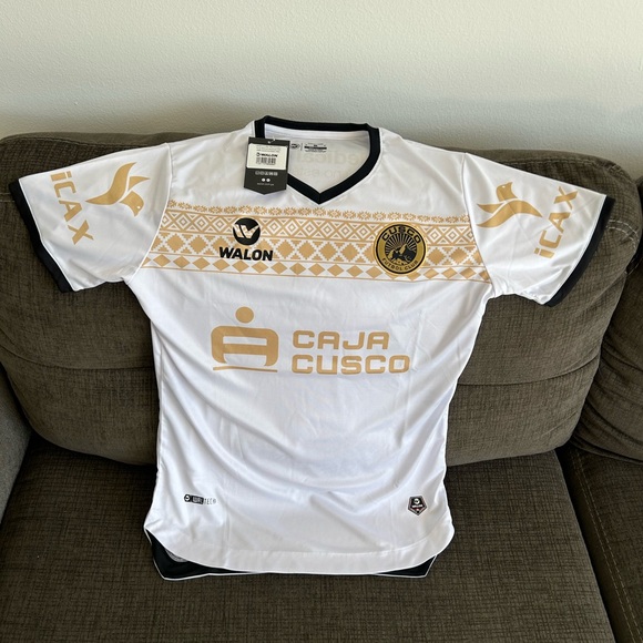Walon Authentic Cusco FC Peru Futbol Soccer 2022 White Jersey Men’s Sz: Small - Picture 1 of 5